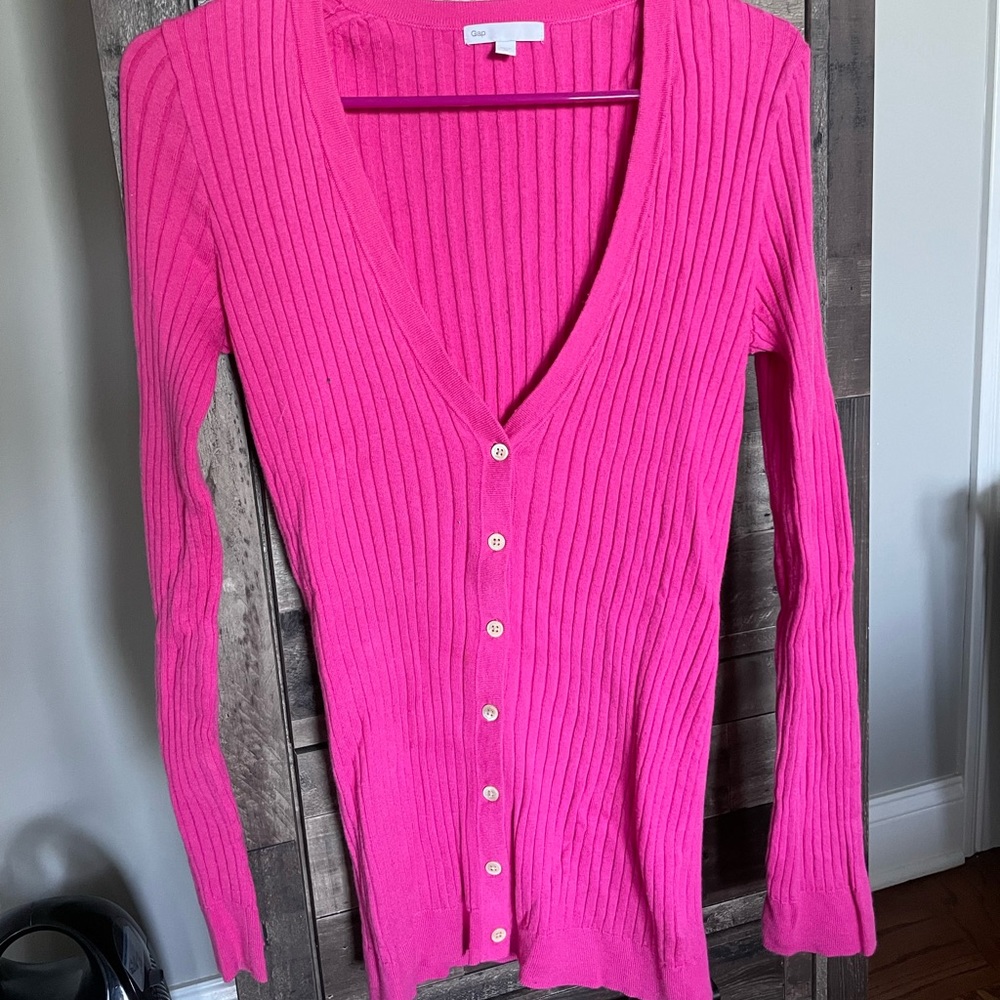 Gap sweater size M